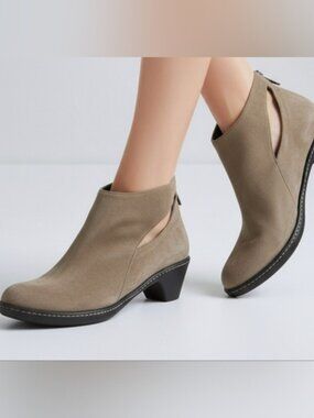 Dansko SZ 36/6 Bonita Tan Suede 2" Heel Zip Bootie Cut Out Detailing Comfort